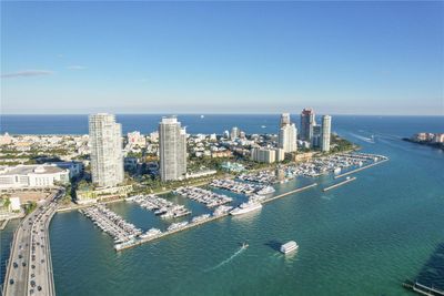 2309 - 400 Alton Rd, Condo with 2 bedrooms, 2 bathrooms and null parking in Miami Beach FL | Image 2