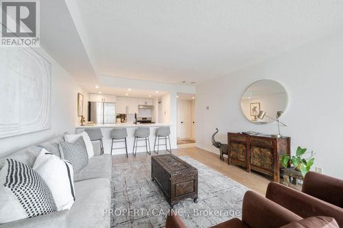 1111-77 Harbour Sq, Toronto, ON, M5J2S2 | Card Image