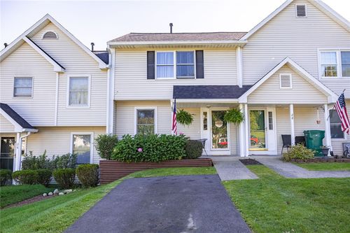 27 Old Meadow Ct, Livonia, NY, 14487-9767 | Card Image