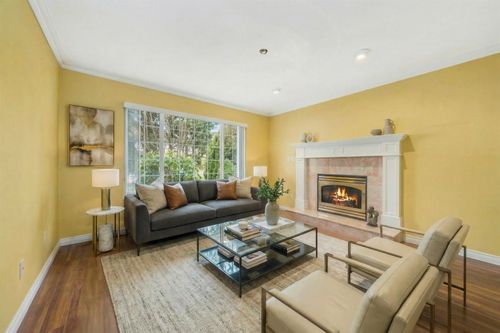 2312 Marine Dr, New Westminster, BC, V3M2H7 | Card Image