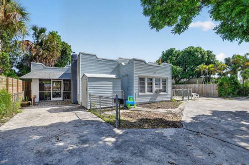 633 Franklin Road, West Palm Beach, FL, 33405 | Card Image
