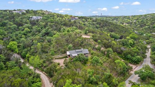 701 Yaupon Valley Rd, West Lake Hills, TX, 78746-3545 | Card Image