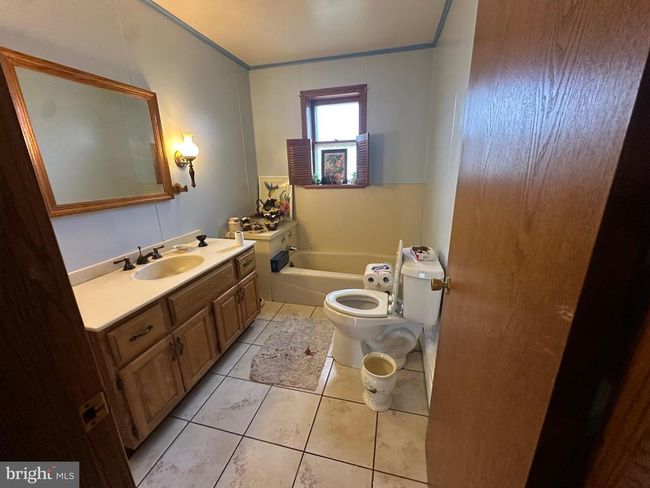 1190 State St, House other with 4 bedrooms, 2 bathrooms and null parking in MERTZTOWN PA | Image 23