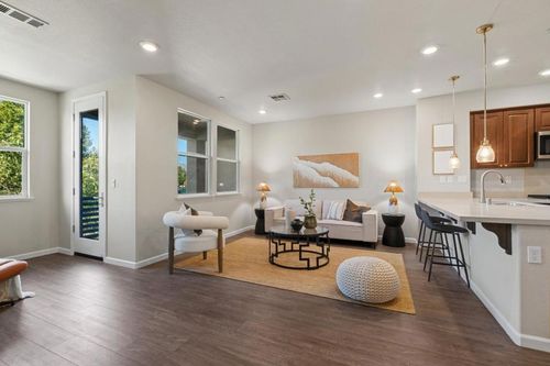 722 Garden St, Milpitas, CA, 95035-5047 | Card Image
