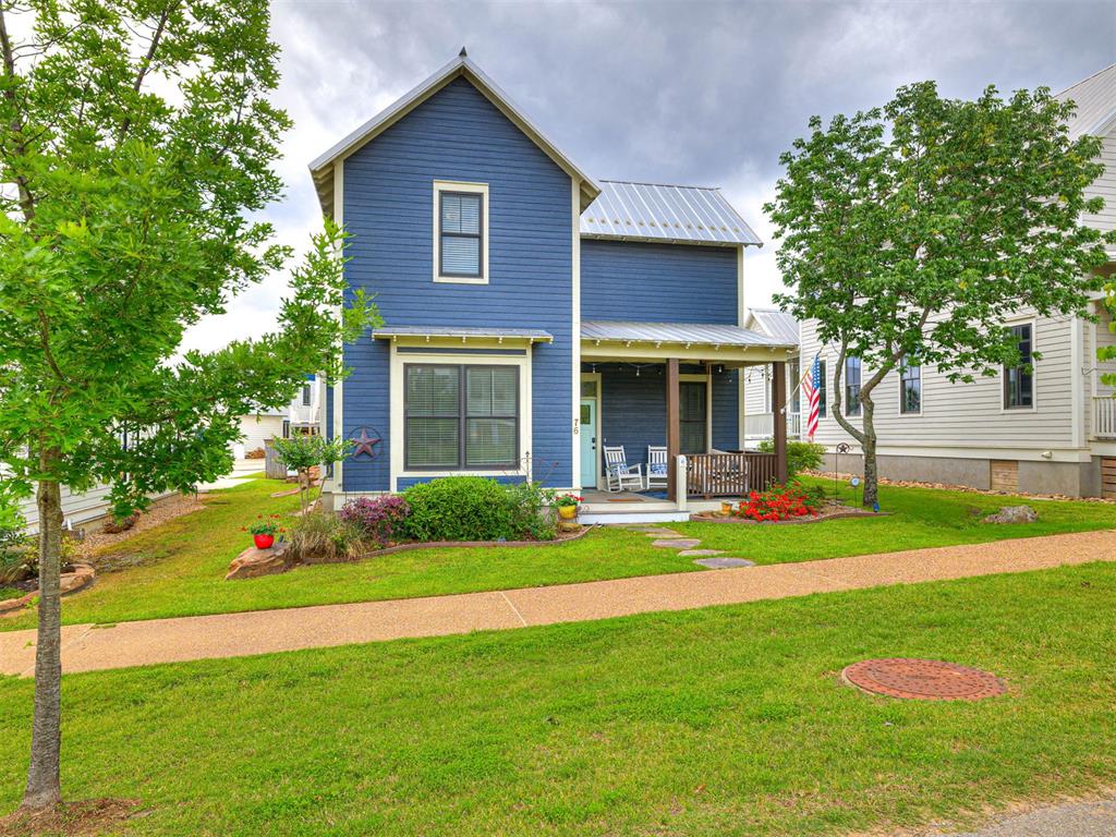 Residential in Carlton Landing