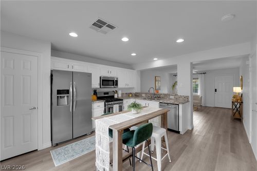 3615 Hat Rock Ct, Las Vegas, NV, 89129-5046 | Card Image