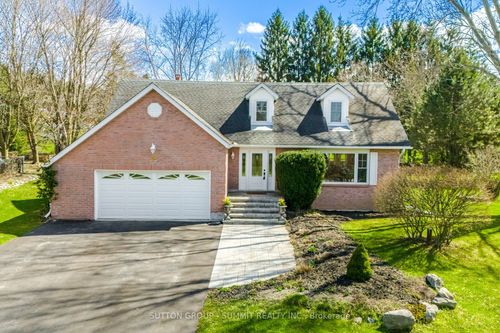 39 Cutting Crescent, King, ON, L7B0E6 | Card Image