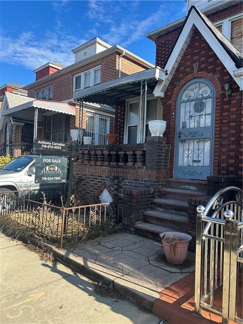 843 49th St, Brooklyn, NY, 11220-2421 | Card Image