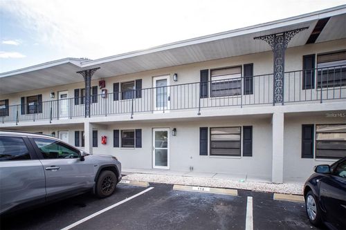 apt-211-101 Lake Ave Ne, LARGO, FL, 33771-4434 | Card Image