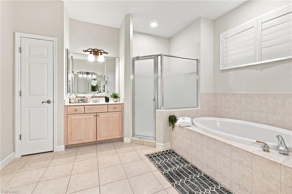 Residential in FORT MYERS 4