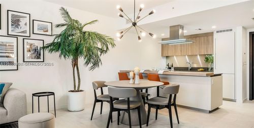 2711-1000 Brickell Plz, Miami, FL, 33131-3849 | Card Image