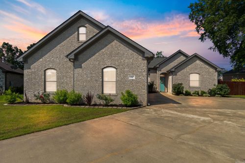 2707 Johnswood Village Dr, Bryant, AR, 72022-2760 | Card Image