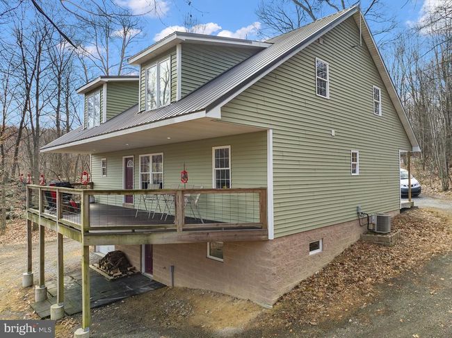 8620 Monns Gap Rd, House other with 4 bedrooms, 2 bathrooms and null parking in WAYNESBORO PA | Image 5