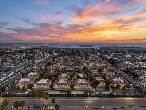 204-4802 Tiara Dr, Huntington Beach, CA, 92649-4384 | Card Image