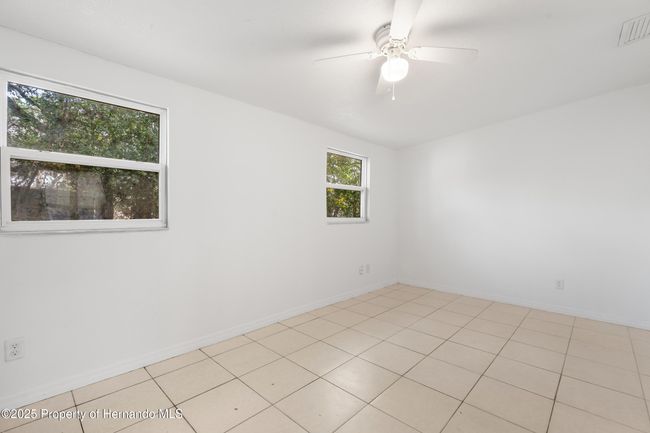 7464 Acorn Cir, House other with 3 bedrooms, 2 bathrooms and null parking in SPRING HILL FL | Image 16