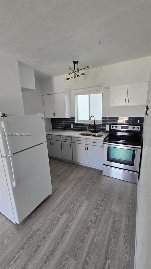 apt-7b-9270 E Bay Harbor Dr, Bay Harbor Islands, FL, 33154-2772 | Card Image