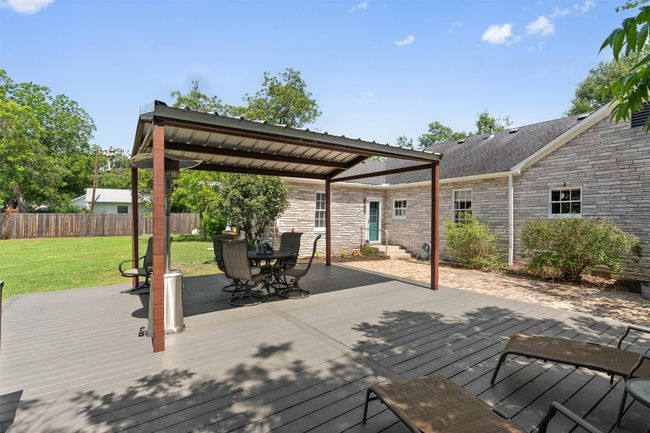 1922 W Lake Dr, House other with 3 bedrooms, 2 bathrooms and 6 parking in Taylor TX | Image 32