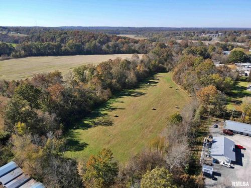 521 E Vine St, Vienna, IL, 62995-1615 | Card Image