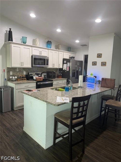 1046 Saturn Ct, Labelle, FL, 33935-9814 | Card Image