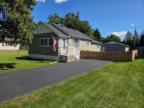 2816 Mabie Street, Delavan, WI, 53115 | Card Image