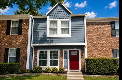 184 Merlin Way, Euless, TX, 76039-4214 | Card Image