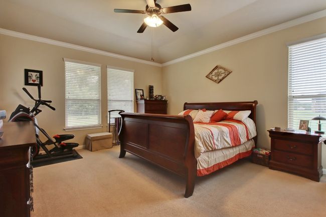 323 Chisholm Trl, House other with 4 bedrooms, 3 bathrooms and null parking in Bastrop TX | Image 17