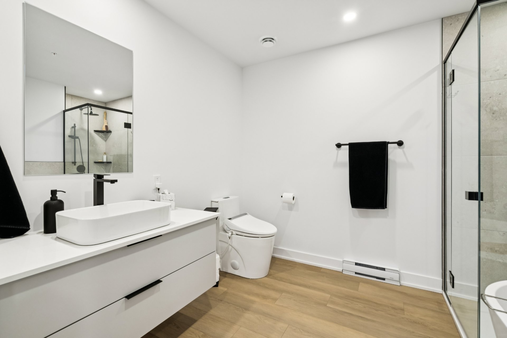 Residential Lease in Sainte-Agathe-des-Monts 3