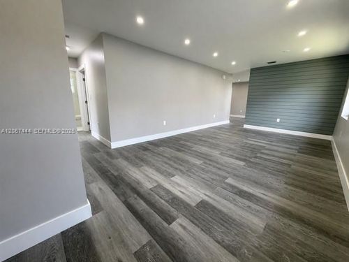 2288 W 4th Ct, Hialeah, FL, 33010 | Card Image