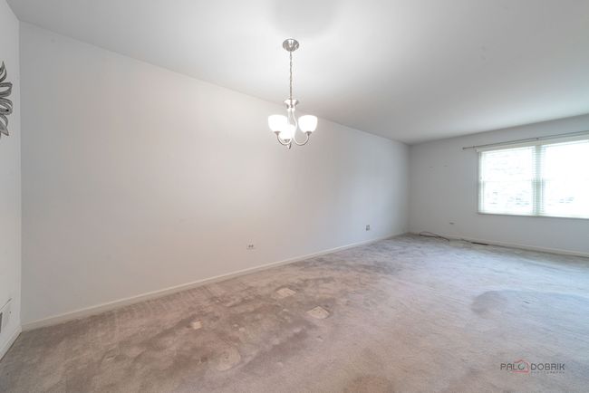2021 Liberty Ln, House other with 3 bedrooms, 2 bathrooms and 2 parking in Gurnee IL | Image 7
