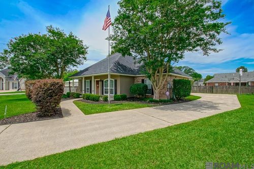 6997 Deer Run, Denham Springs, LA, 70726-5644 | Card Image