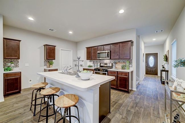 14242 W Pine Heart Dr, House other with 4 bedrooms, 3 bathrooms and 2 parking in Conroe TX | Image 4