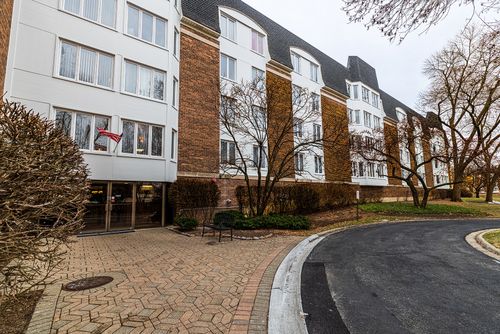 apt-531-225 Lake Blvd, Buffalo Grove, IL, 60089-8206 | Card Image