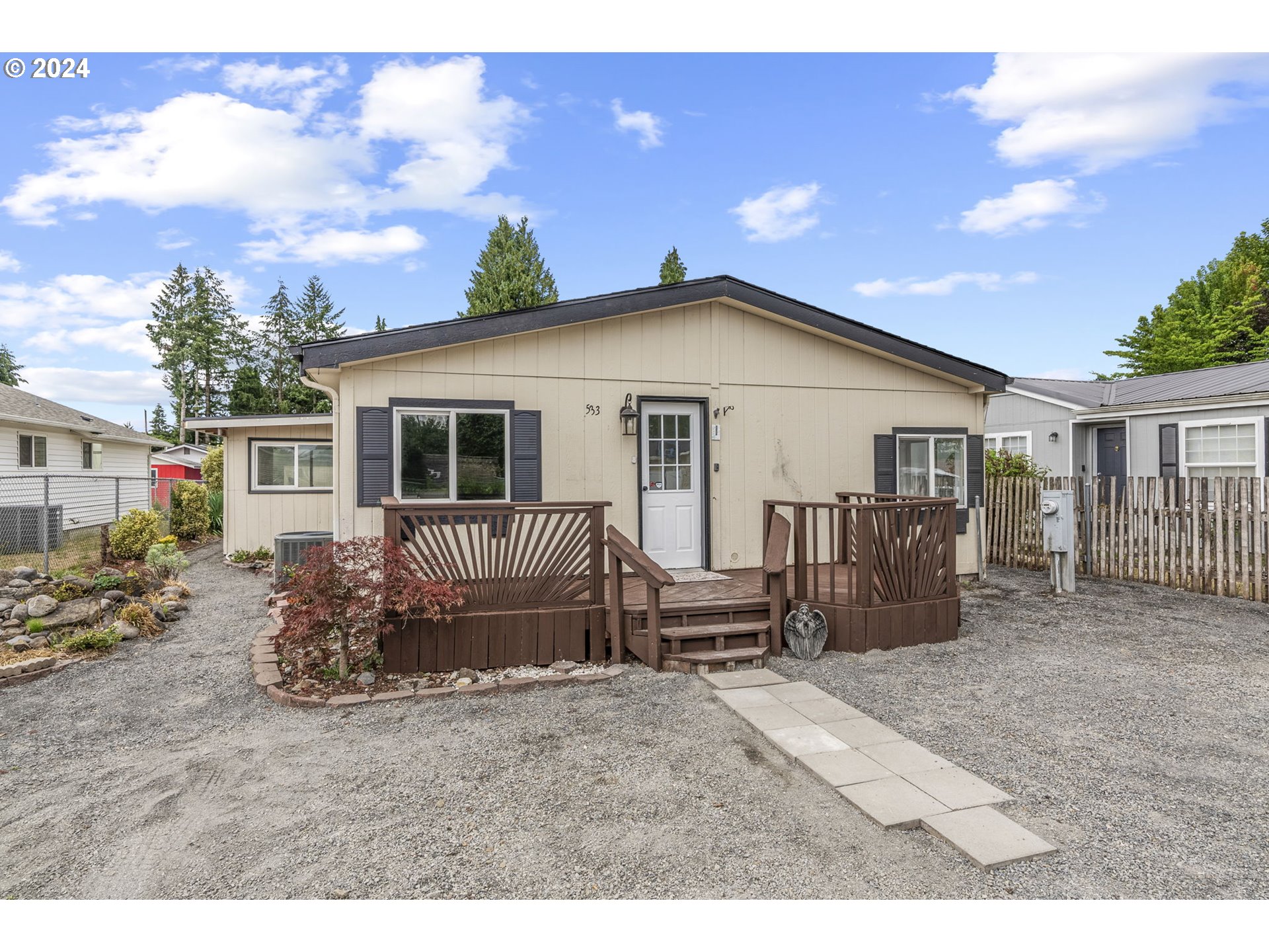 Warren St, Castle Rock, WA 98611