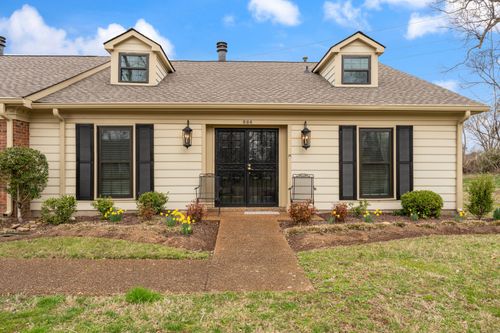 886 General George Patton Rd, Nashville, TN, 37221-2574 | Card Image