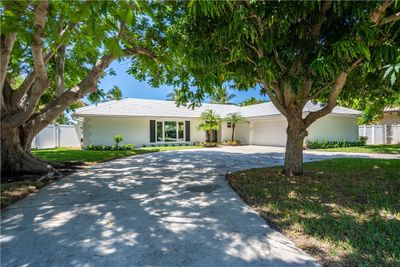 22 Park Avenue, House other with 3 bedrooms, 3 bathrooms and null parking in Vero Beach FL | Image 1