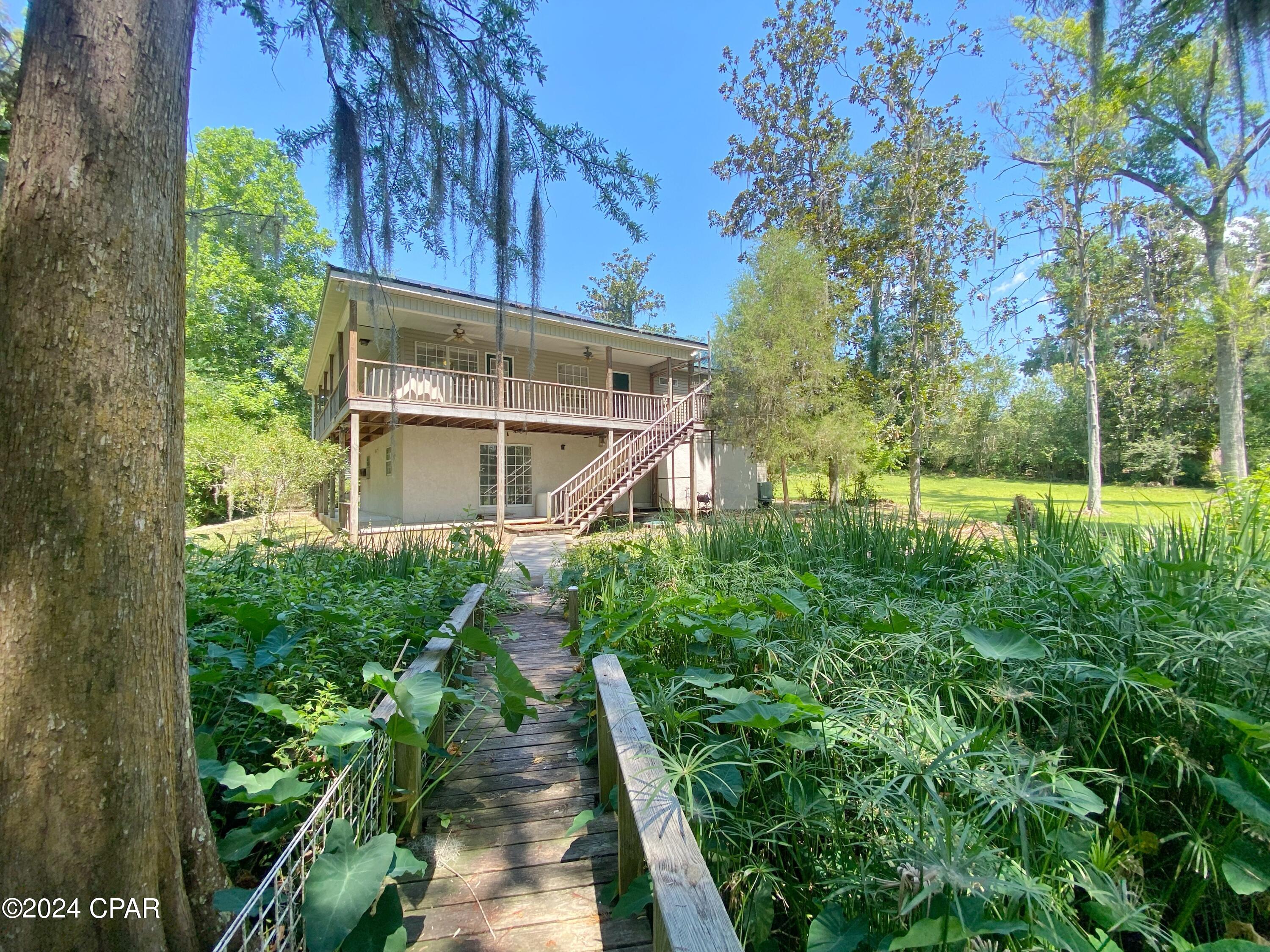 Flynt Dr, Marianna, FL 32446