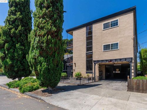 5445 Broadway, Oakland, CA, 94618-1755 | Card Image
