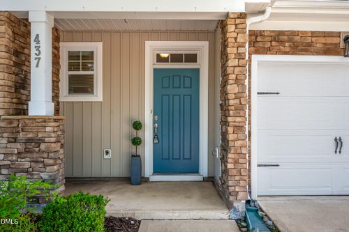 437 Christian Creek Pl, Cary, NC, 27519-6547 | Card Image
