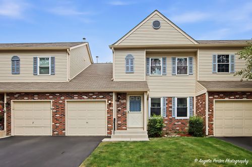 931 Perry Dr, Algonquin, IL, 60102-4503 | Card Image
