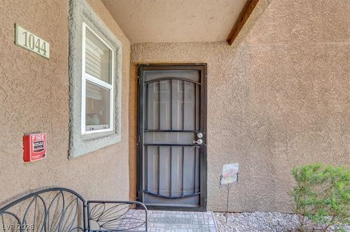 1044-555 E Silverado Ranch Blvd, Las Vegas, NV, 89183-6286 | Card Image