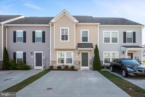 35 Mengel Rd, MARTINSBURG, WV, 25403-1767 | Card Image