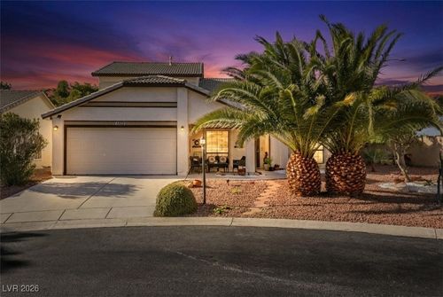 5553 Singing Hills Dr, Las Vegas, NV, 89130-3681 | Card Image