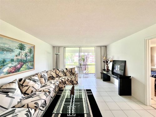 apt-209-671 S Hollybrook Dr, Pembroke Pines, FL, 33025-4006 | Card Image
