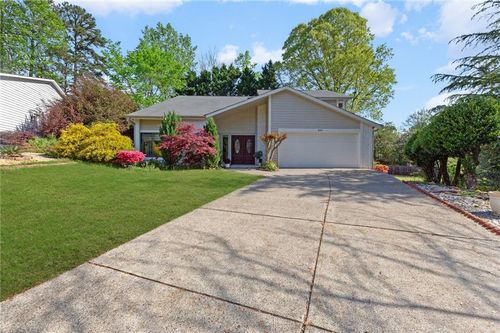 890 Muirfield Rdg, Marietta, GA, 30068-2648 | Card Image