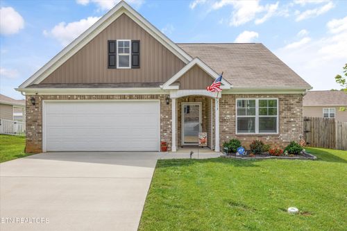 213 Newman Cir, Jefferson City, TN, 37760-0119 | Card Image