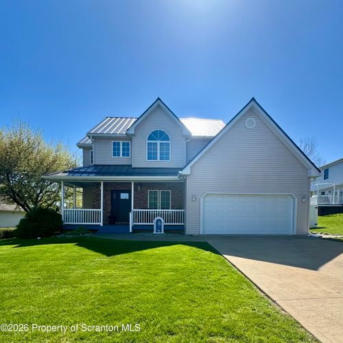 209 Raymond Drive, Jermyn, PA, 18433 | Card Image