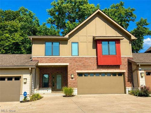 1361 Slate Ct, Cleveland Heights, OH, 44118-1409 | Card Image