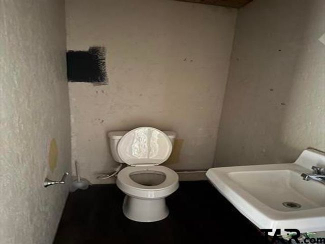 102 N Commerce St, Home with 0 bedrooms, 0 bathrooms and null parking in Overton TX | Image 7