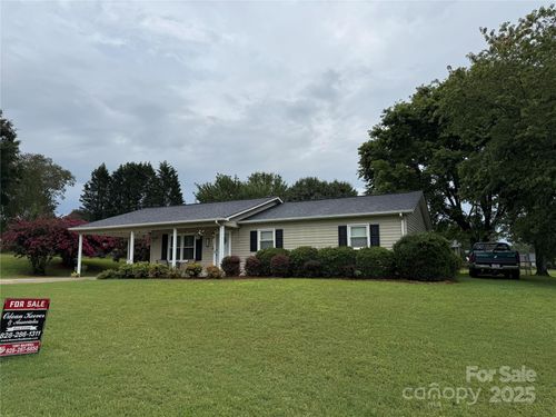 188 E Fork Dr, Ellenboro, NC, 28040-9619 | Card Image