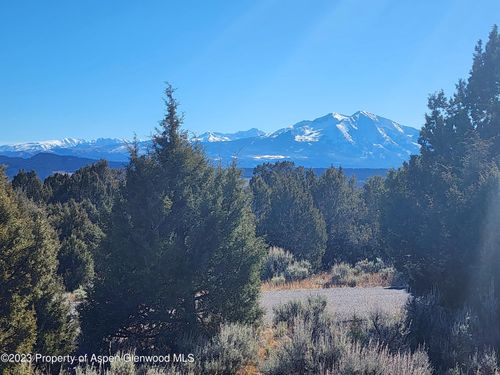 209 Crescent Ln, Glenwood Springs, CO, 81601-9405 | Card Image